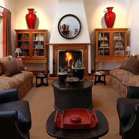 Bushmans Kloof Wilderness Reserve And Wellness Retreat Клануилям Екстериор снимка
