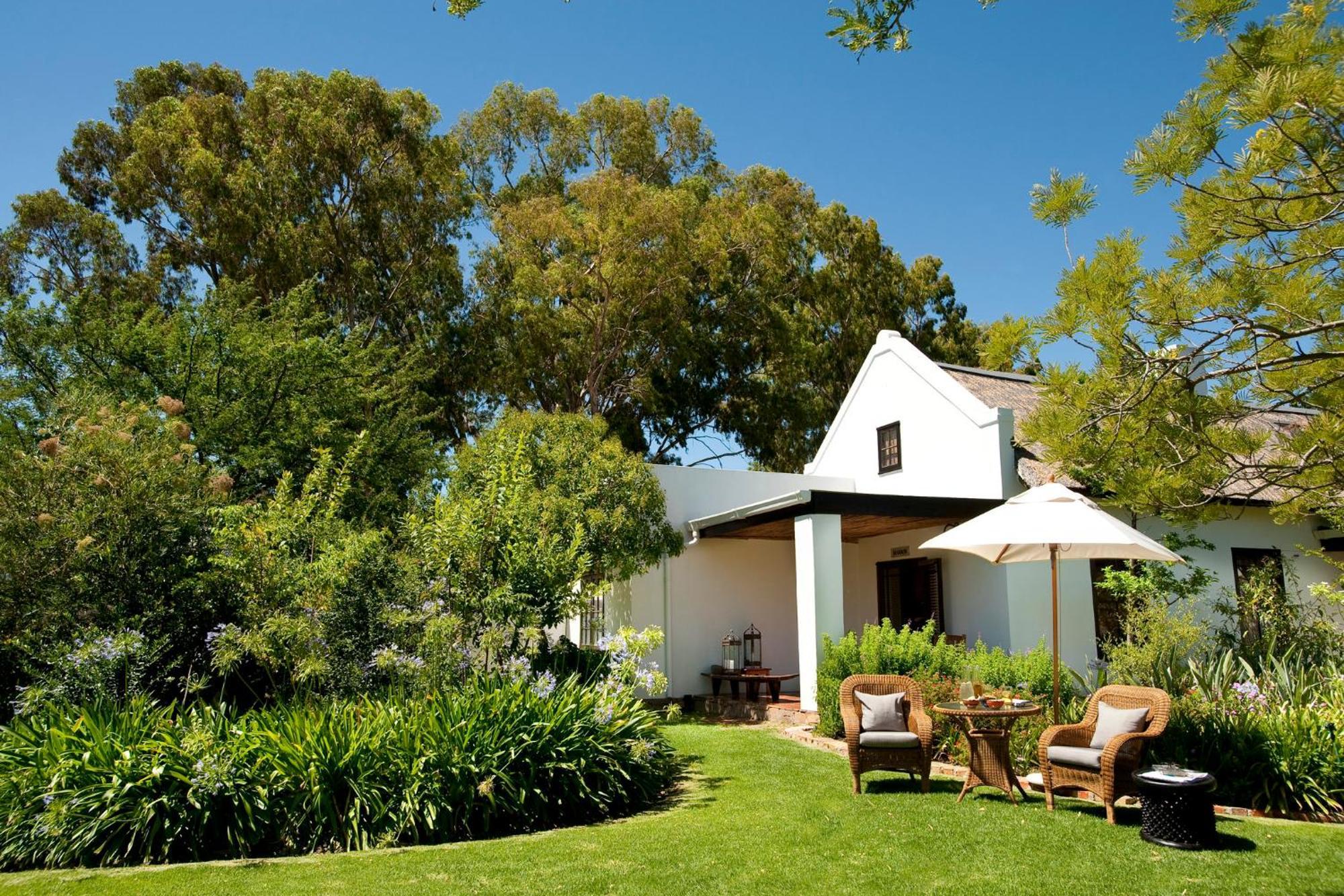 Bushmans Kloof Wilderness Reserve And Wellness Retreat Клануилям Екстериор снимка