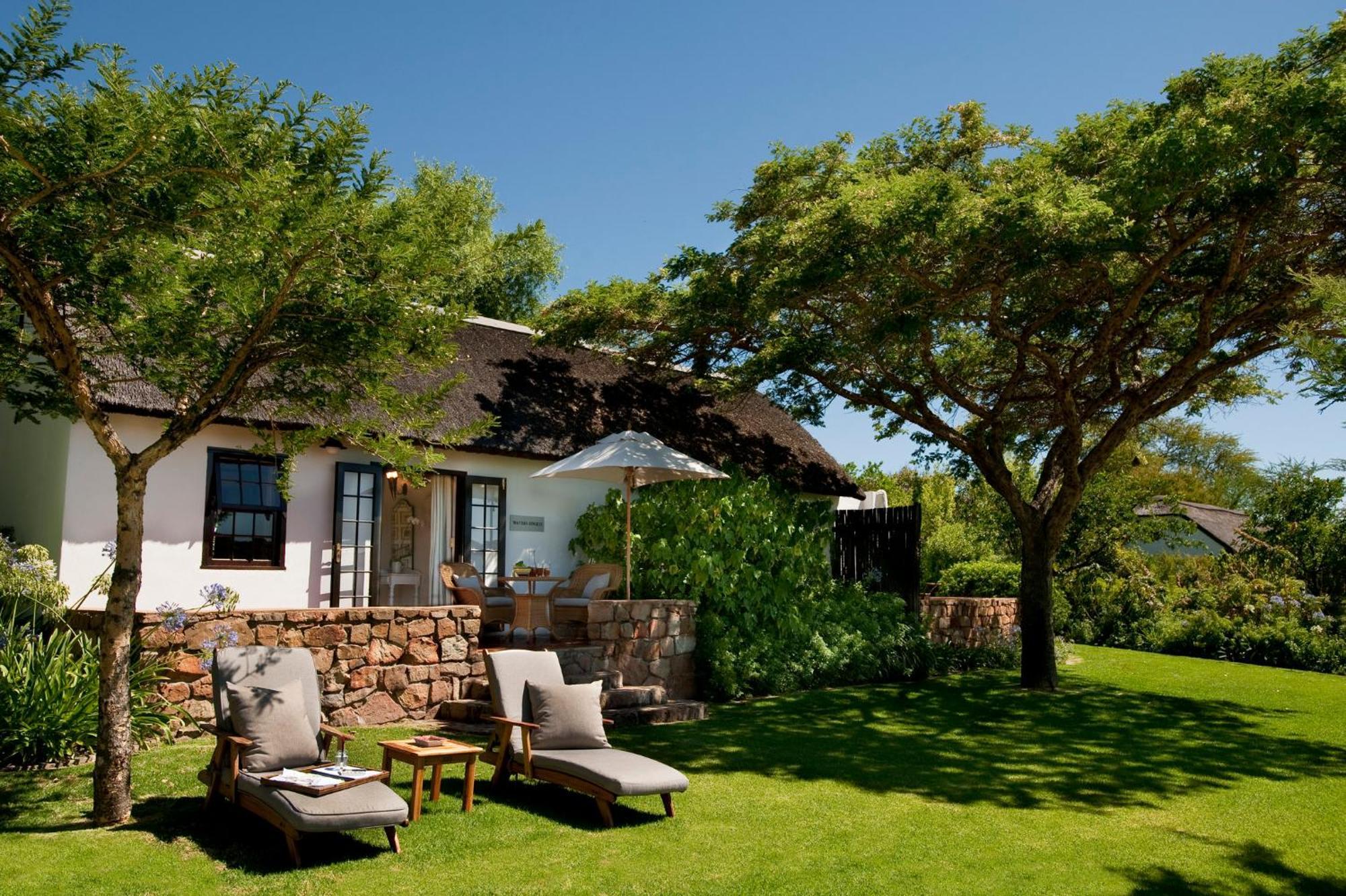 Bushmans Kloof Wilderness Reserve And Wellness Retreat Клануилям Екстериор снимка